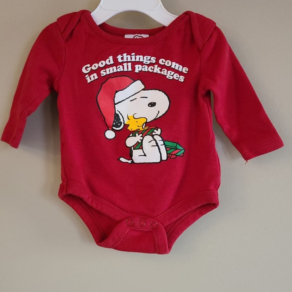 Peanuts Snoopy red long sleeved onesie/bodysuit